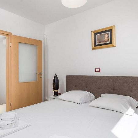 Rona Apartment Denis Umag Exterior foto